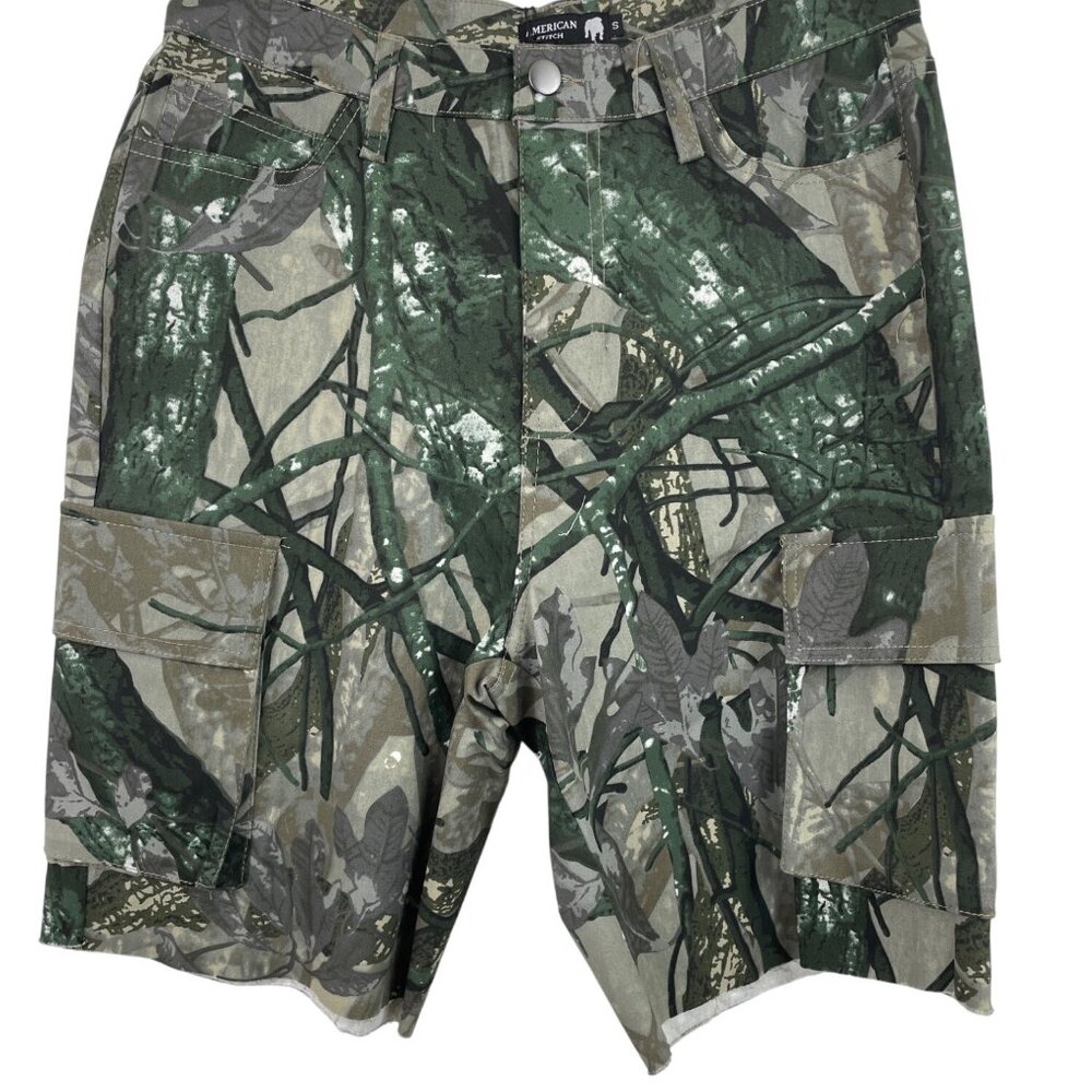 American Stitch Mens Size Small Camouflage Cargo Shorts With Pockets